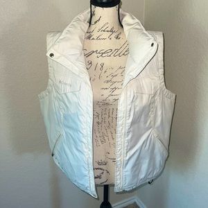 COLUMBIA SPORTSWEAR WOMEN’S VEST